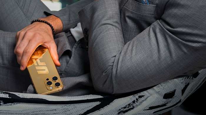 The official 24k UFC iDesign Gold iPhone. iDESIGNGOLD has partnered with the Ultimate Fighting Championship (UFC) to offer one lucky fan the Ultimate UFC experience. IDESIGNGOLD.